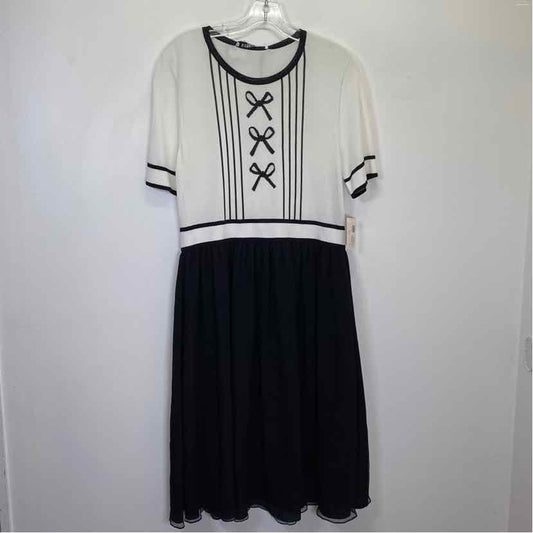 Pre-Owned Size M Giorgio Grati Black & White Casual Dress