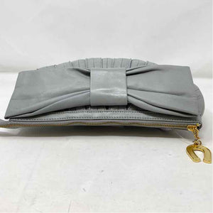 Pre-Owned Betsy Johnson Grey Leather Handbag