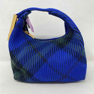 Pre-Owned Burberry Blue Knit Designer Handbag