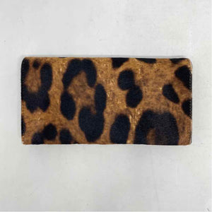 Pre-Owned Salvatore Ferragamo Leopard Fur Designer Wallet