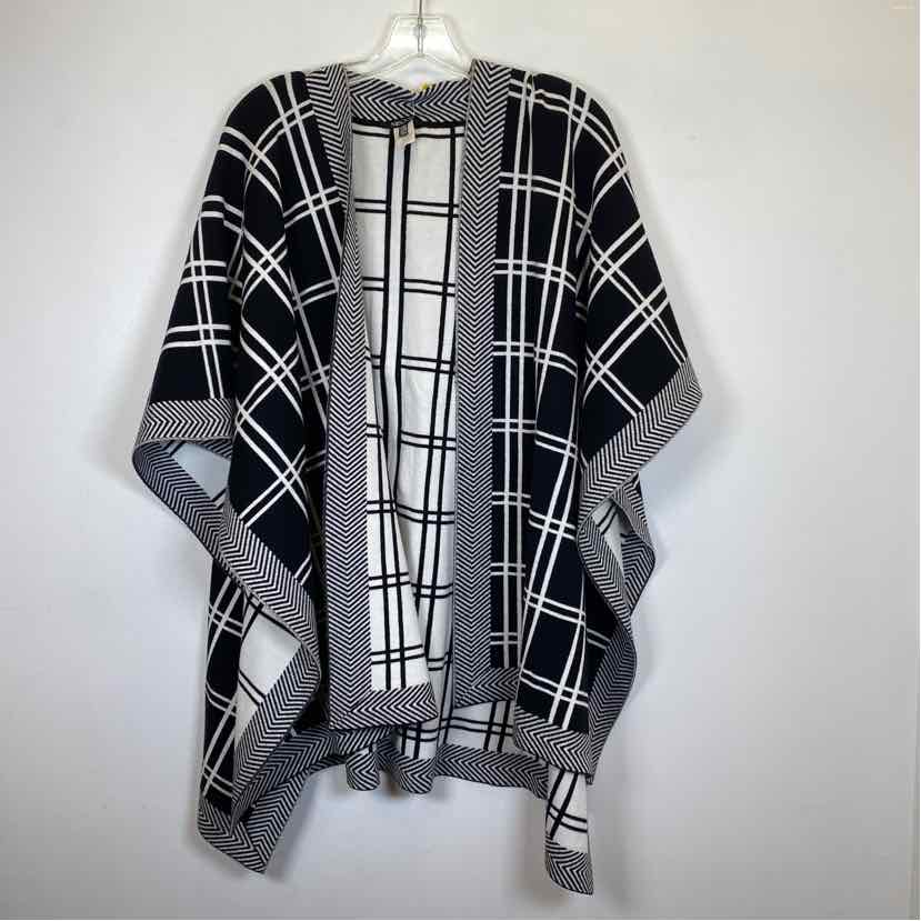 Pre-Owned Size One Size Misook Black/White Poncho