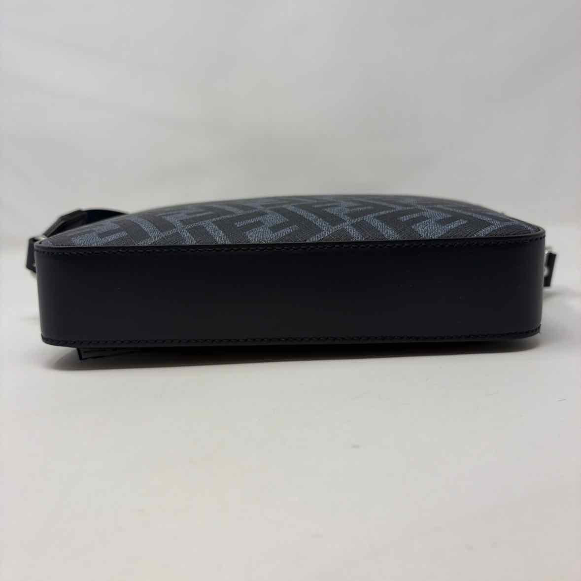 Pre-Owned Fendi Navy Leather Designer Handbag