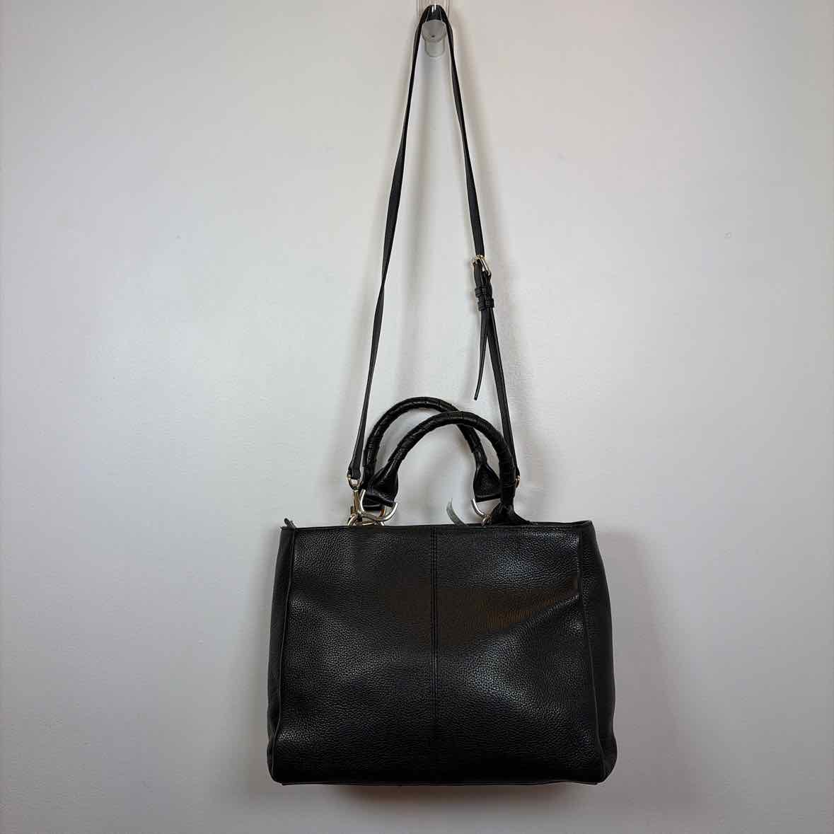 Pre-Owned Donna Karan Black Leather Handbag