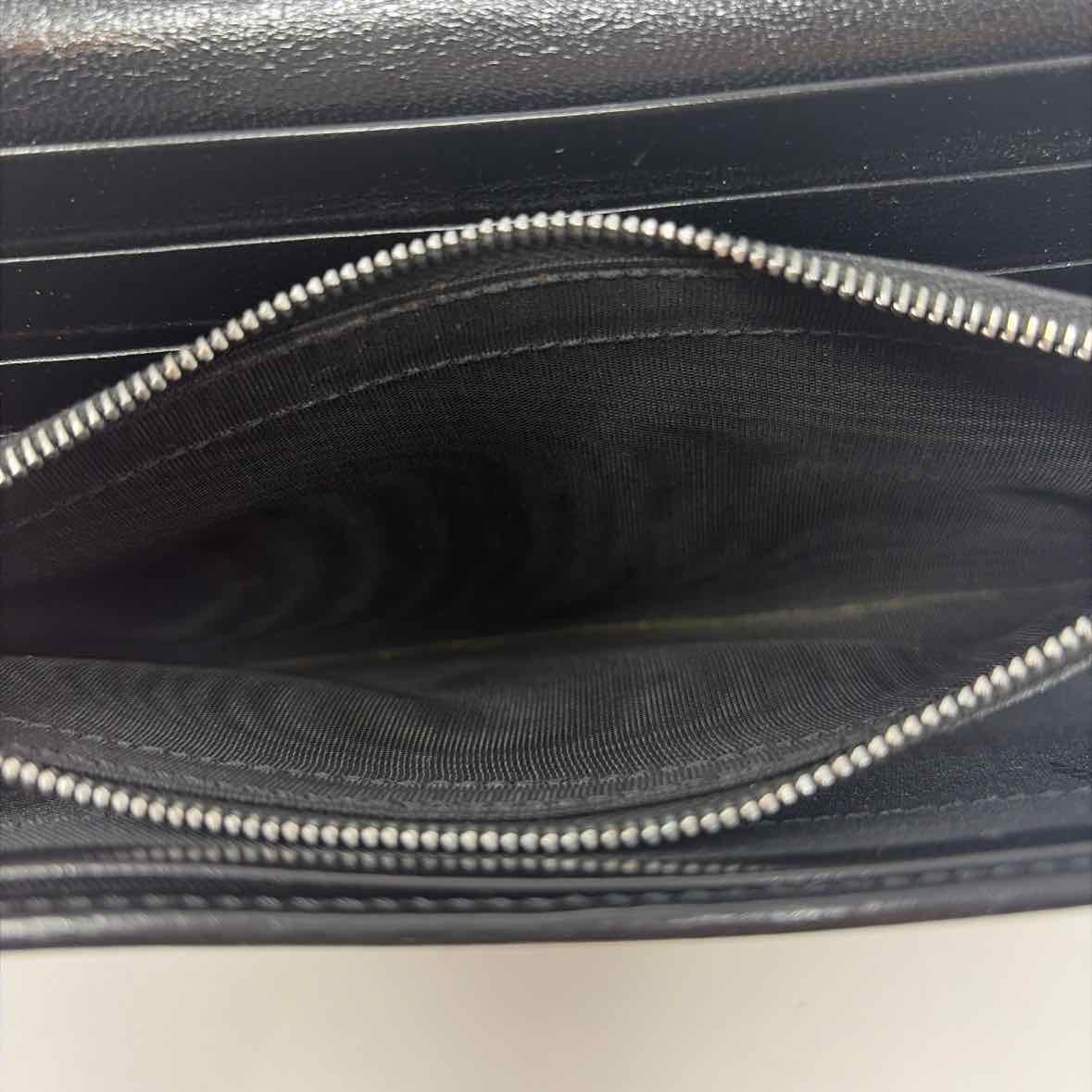 Pre-Owned Fendi Black Fabric Designer Wallet
