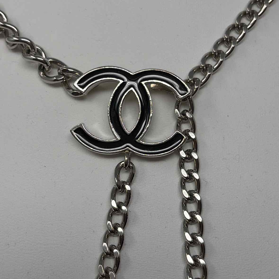 Pre-Owned Chanel Silver Chains Designer Belt