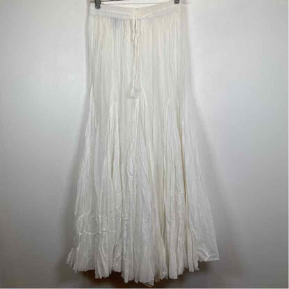 Pre-Owned Size One Size Karma Highway White Skirt