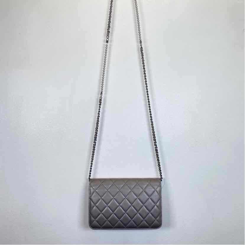 Pre-Owned Chanel Gunmetal Leather Designer Handbag