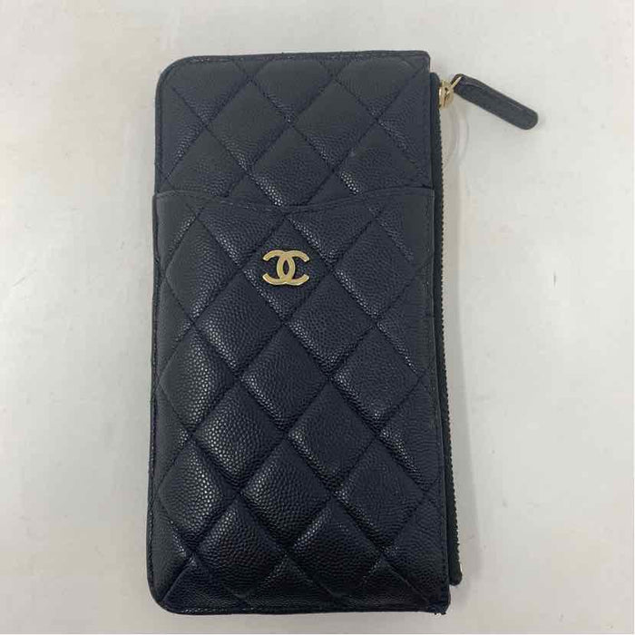 Pre-Owned Chanel Black Leather Designer Wallet