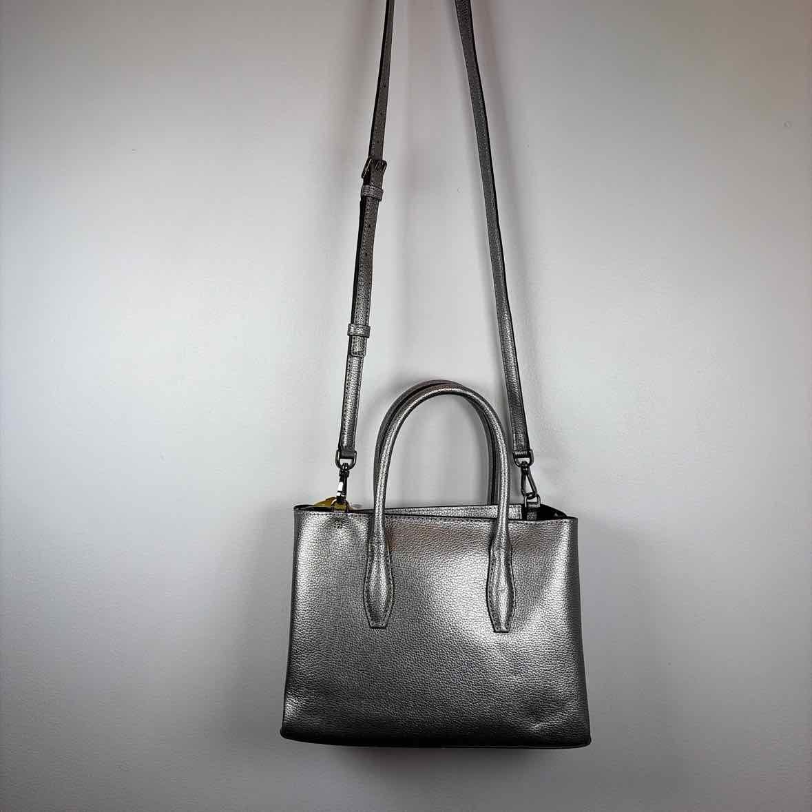Pre-Owned Kate Spade Silver Leather Handbag