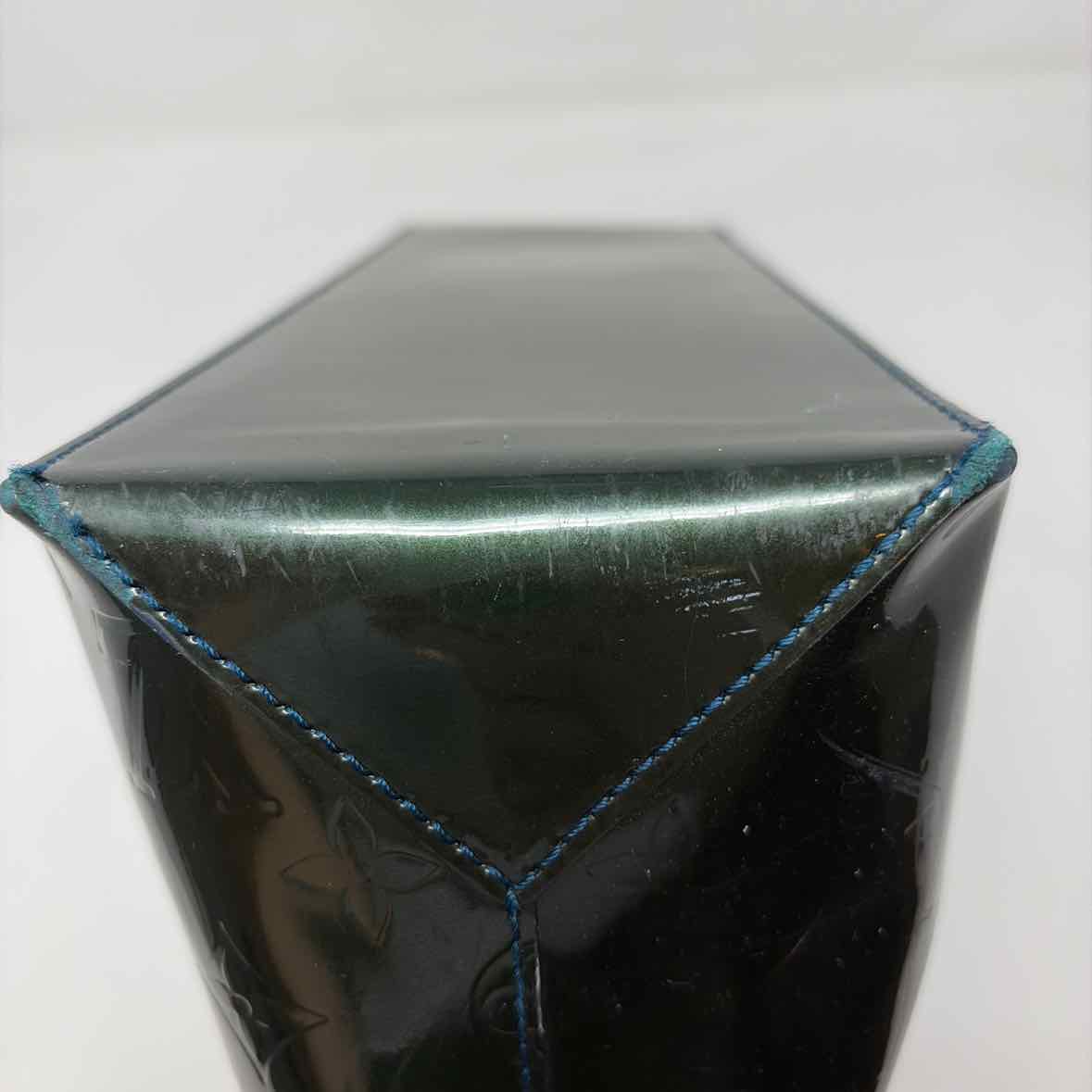 Pre-Owned Louis Vuitton Green Patent Designer Handbag