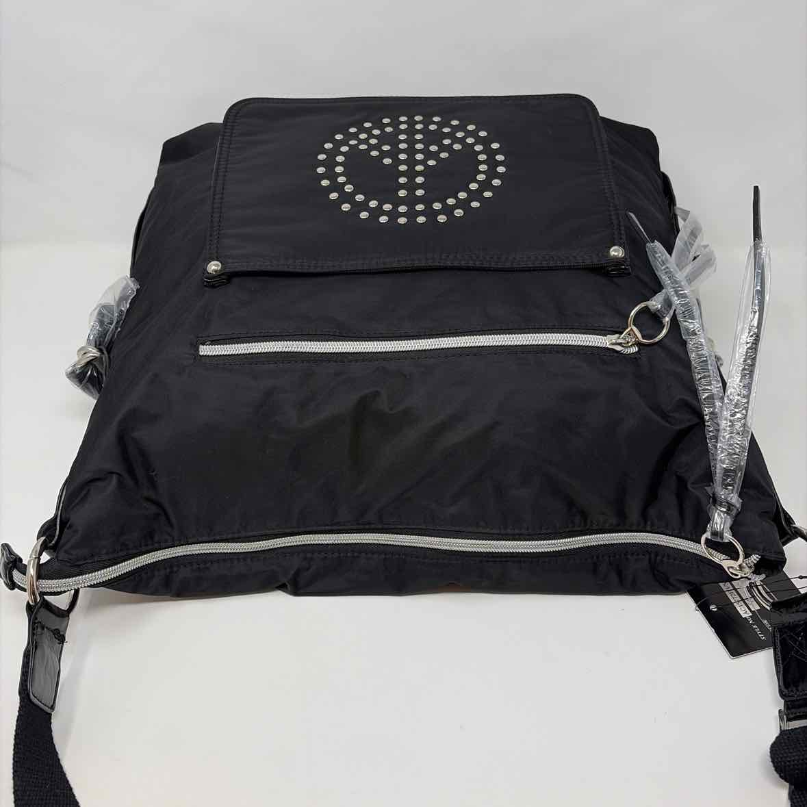 Pre-Owned SR Squared Black Nylon Handbag