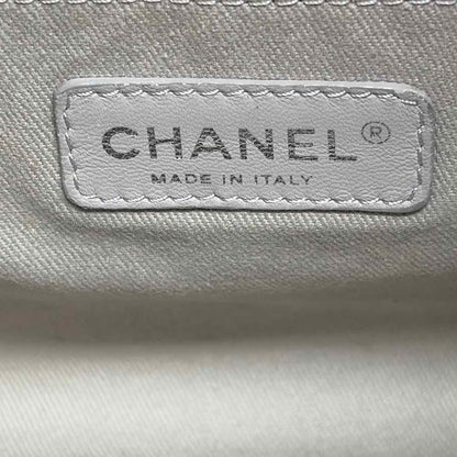 Pre-Owned Chanel Black Leather Designer Handbag
