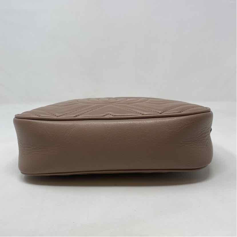 Pre-Owned Gucci Mauve Leather Designer Handbag