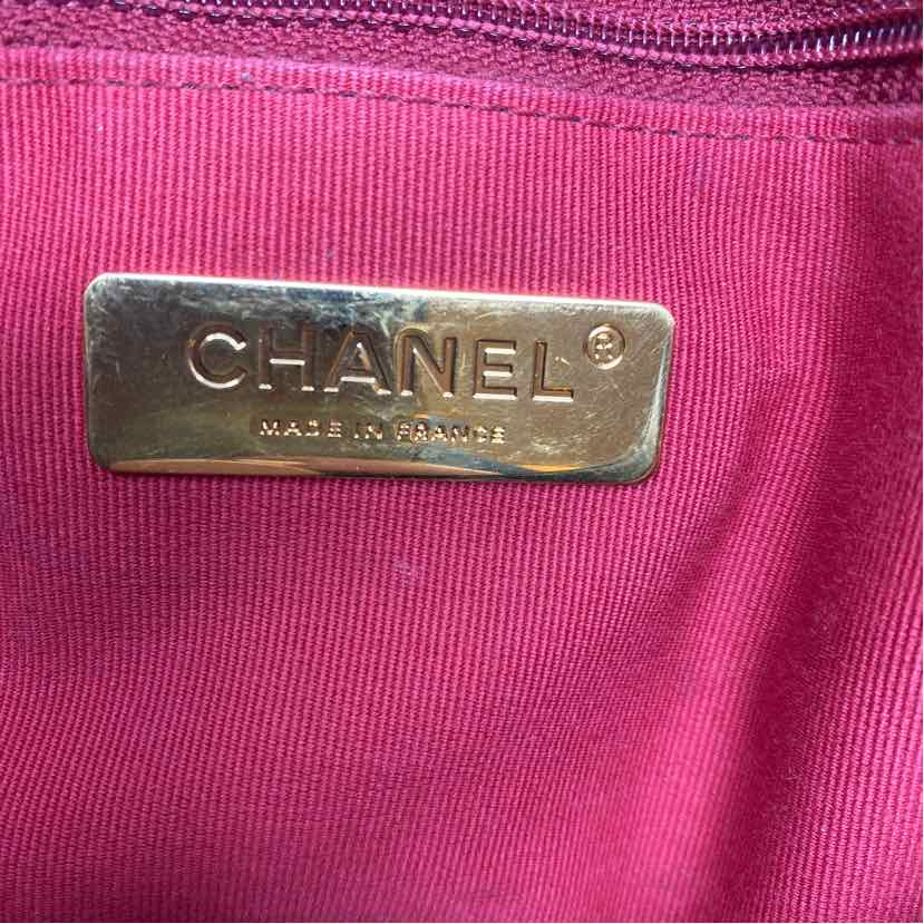 Pre-Owned Chanel Black Leather Designer Handbag