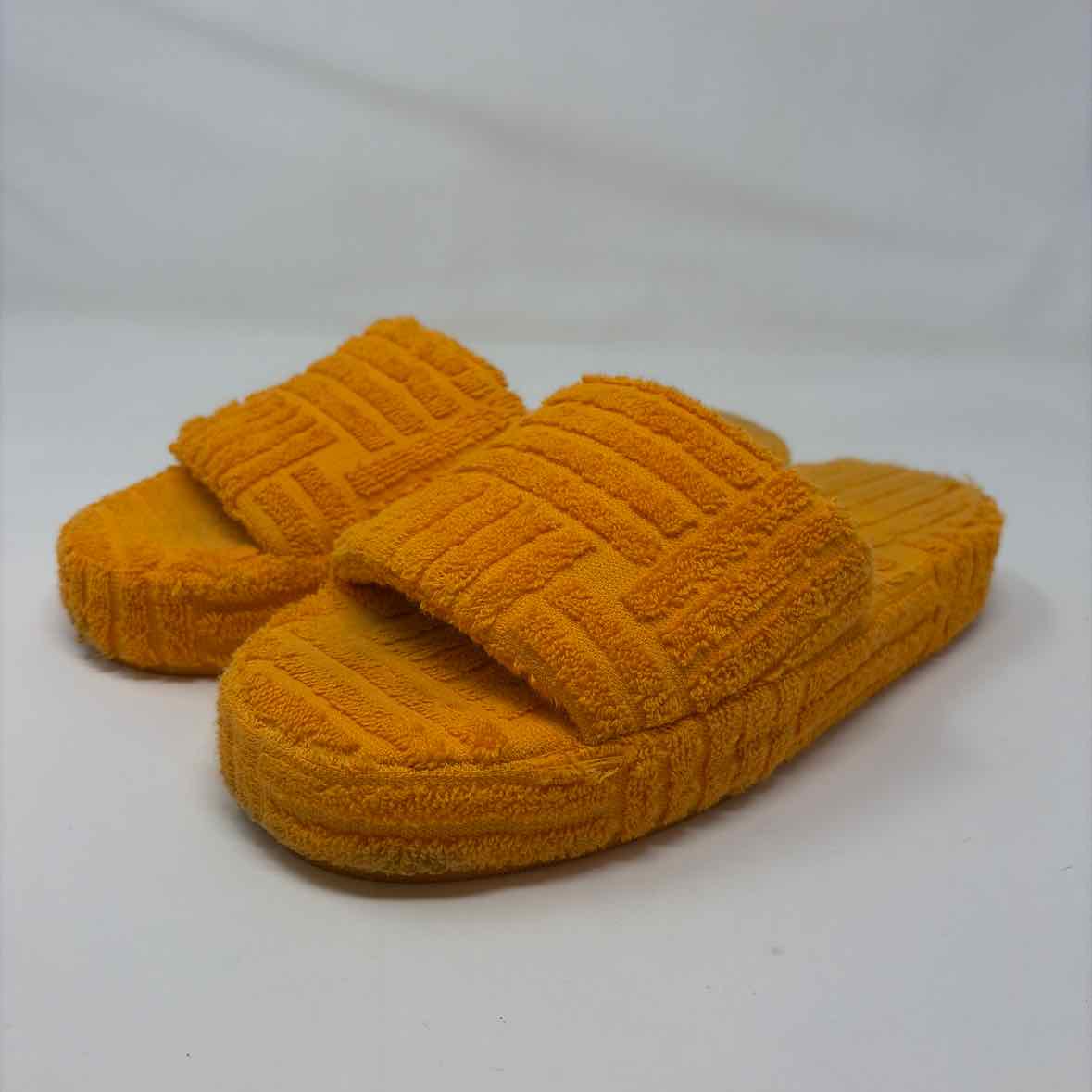 Pre-Owned Bottega Veneta Orange Terry Cloth Shoe Size 7.5 Designer Shoes