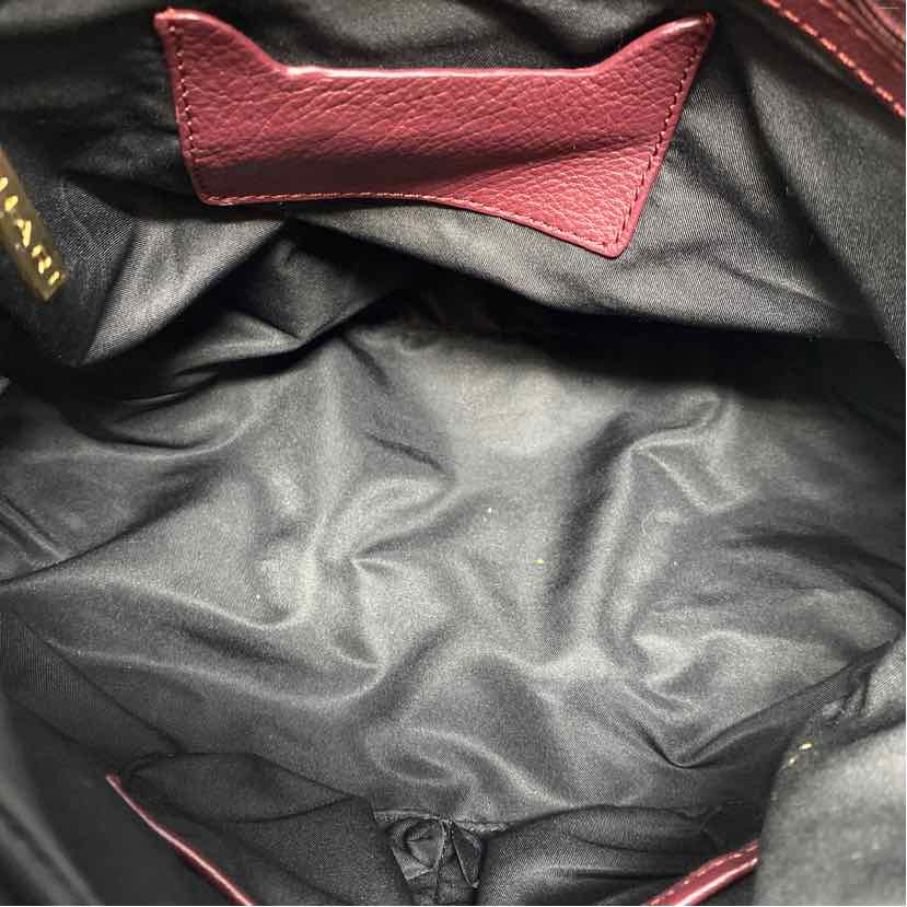 Pre-Owned Tahari Burgundy Leather Handbag