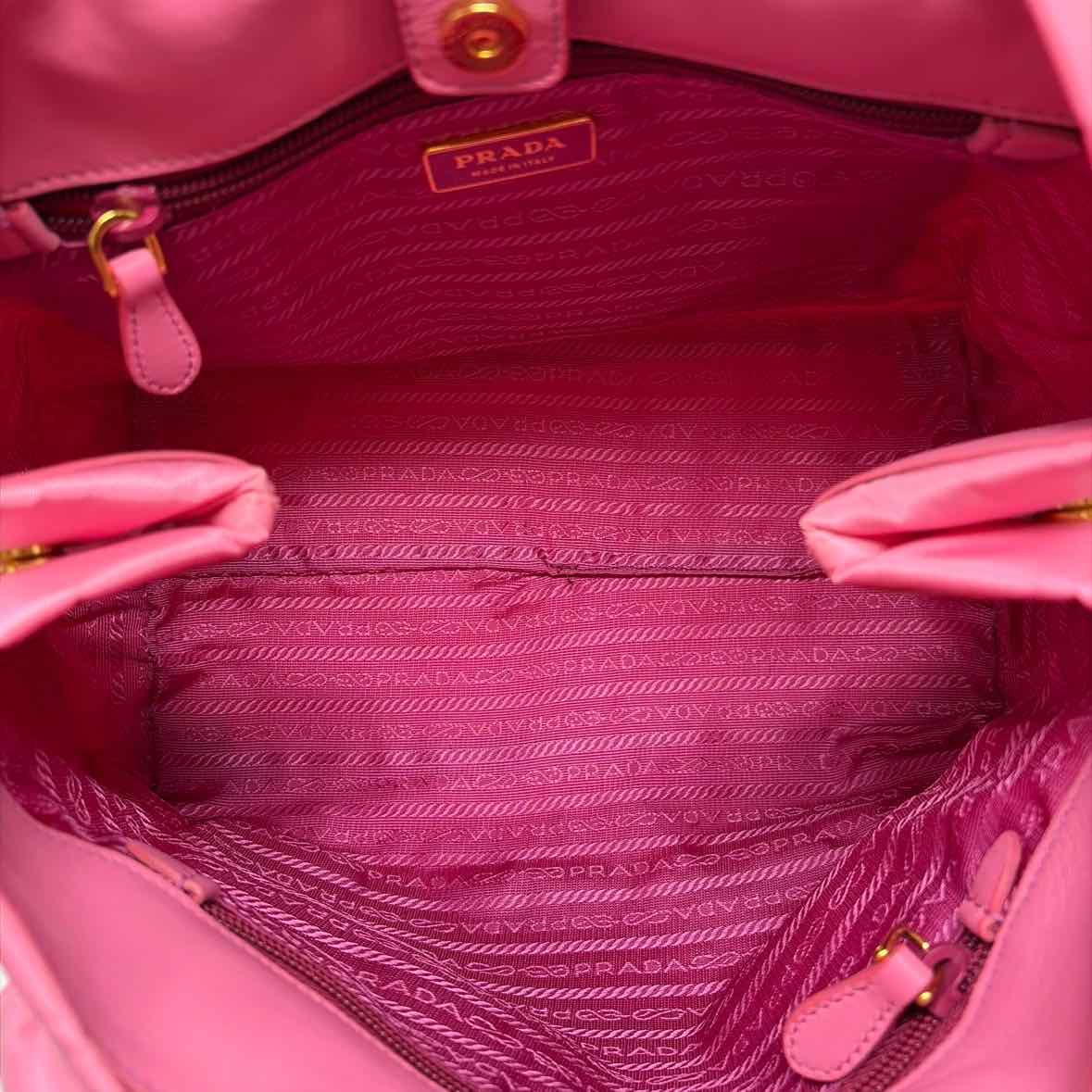 Pre-Owned Prada Pink Nylon Designer Handbag
