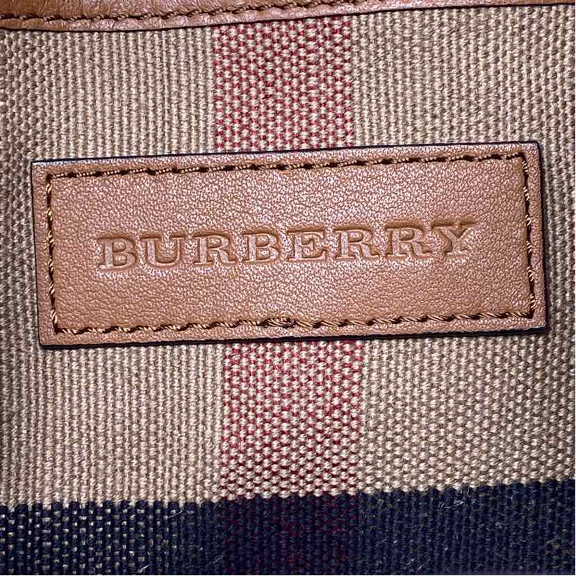 Pre-Owned Burberry Plaid Canvas Designer Handbag