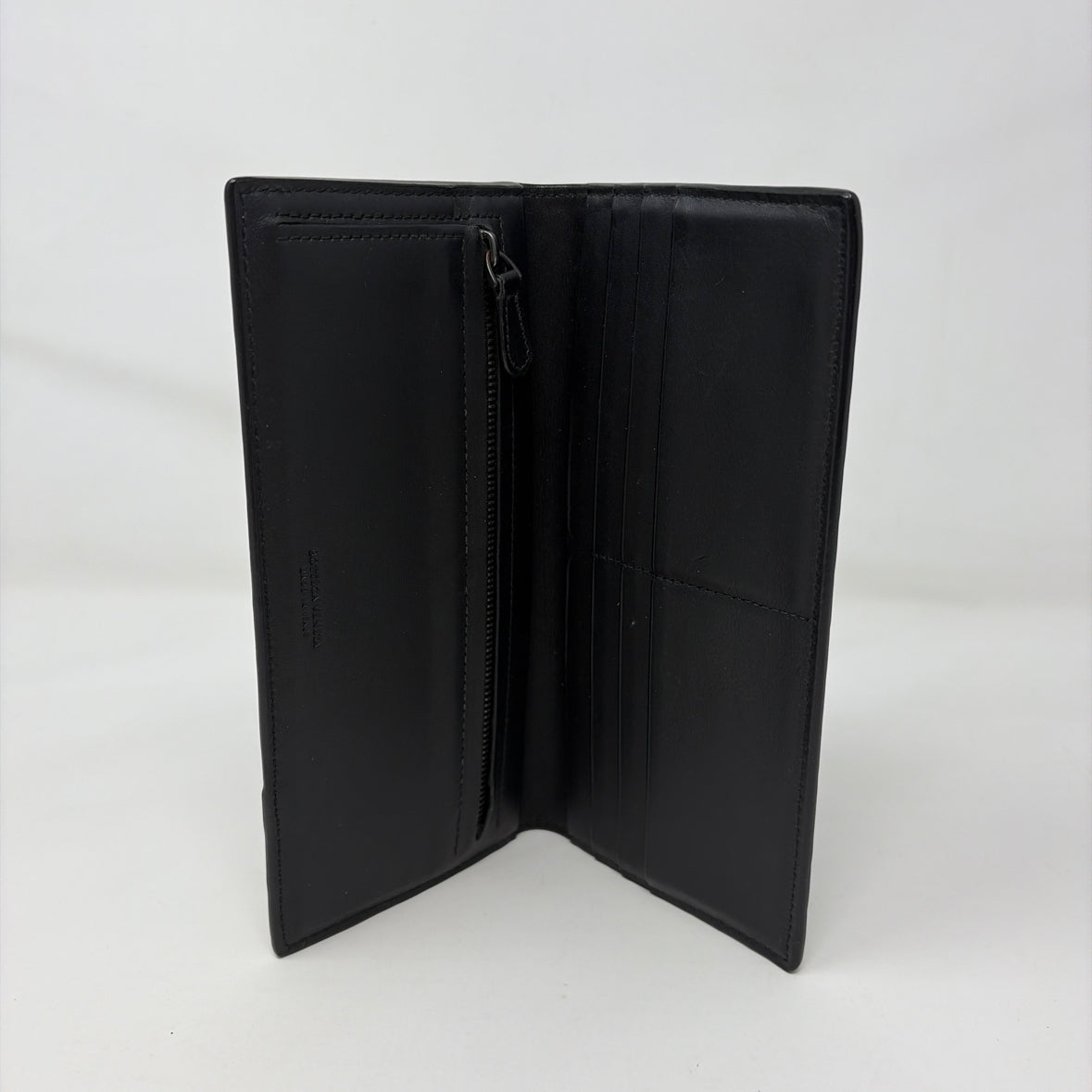 Pre-Owned Bottega Veneta Black Leather Designer Wallet
