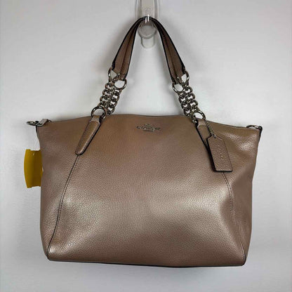 Pre-Owned Coach champagne Leather Handbag