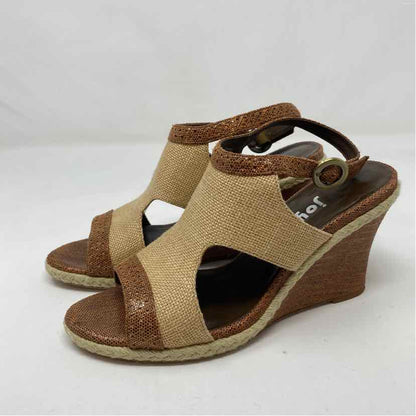 Pre-Owned Shoe Size 7.5 Joy Chen Tan Sandals