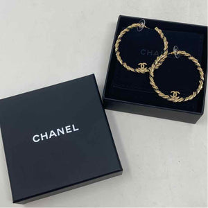 Pre-Owned Chanel Gold Metal Designer Jewelry