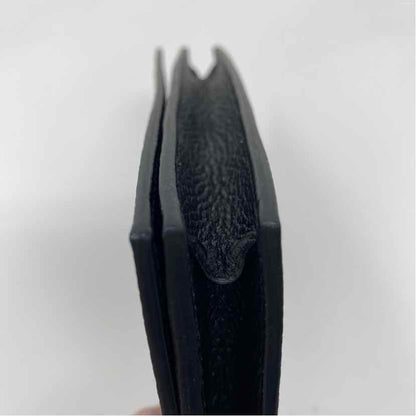 Pre-Owned Gucci Black Leather Designer Handbag