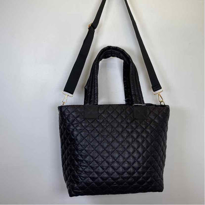 Pre-Owned Black Handbag