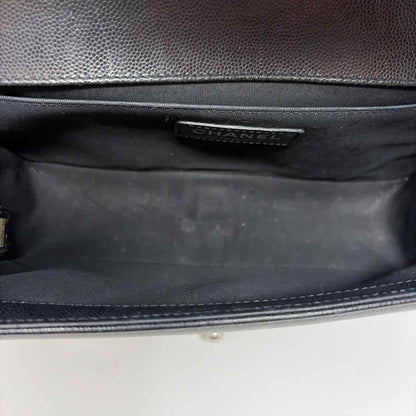 Pre-Owned Chanel Black Leather Designer Handbag