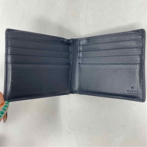 Pre-Owned Gucci Grey Canvas Designer Wallet