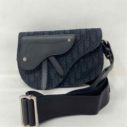 Pre-Owned Christian Dior Black Canvas Designer Handbag