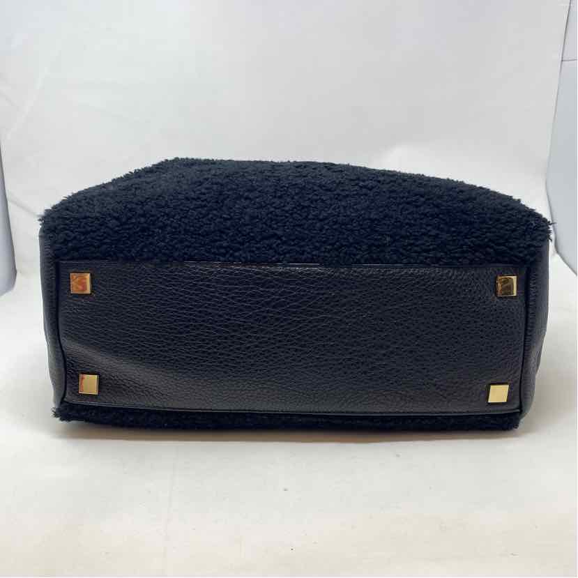 Pre-Owned Stuart Weitzman black  polka dot Faux Shearling Handbag