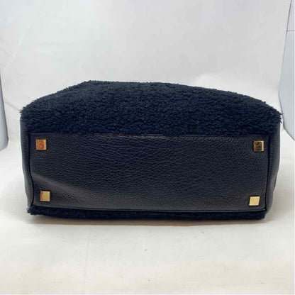 Pre-Owned Stuart Weitzman black  polka dot Faux Shearling Handbag