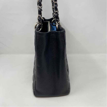 Pre-Owned Chanel Black Leather Designer Handbag