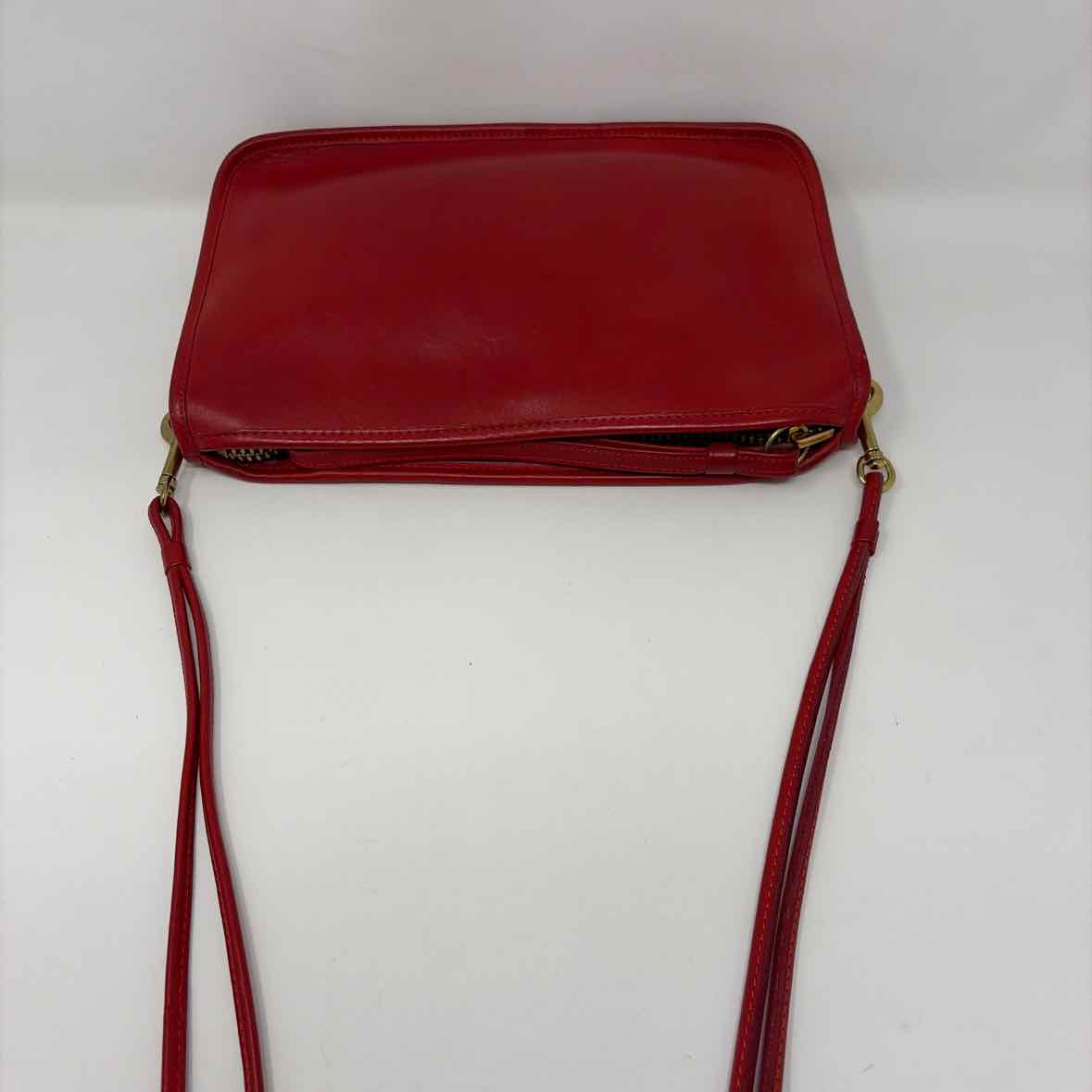 Pre-Owned Coach Red Leather Handbag