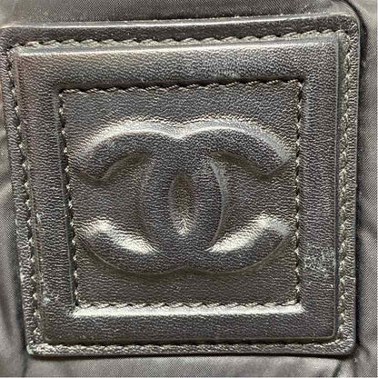 Pre-Owned Chanel Black Nylon Designer Handbag