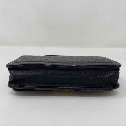 Pre-Owned Chanel Black Leather Designer Handbag