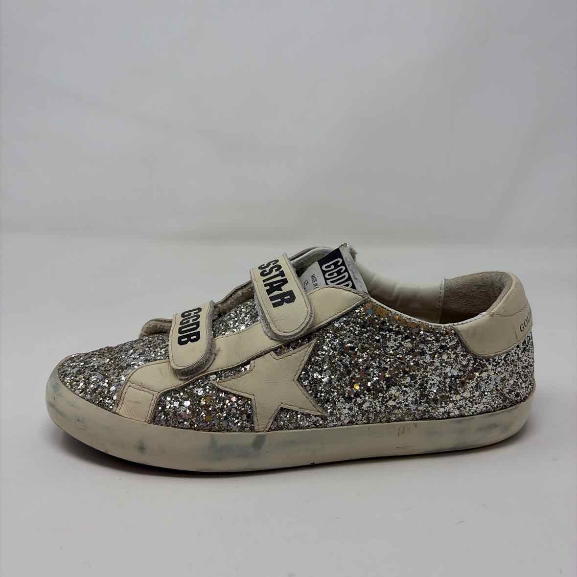 Pre-Owned Golden Goose White Leather Shoe Size 7.5 Designer Shoes