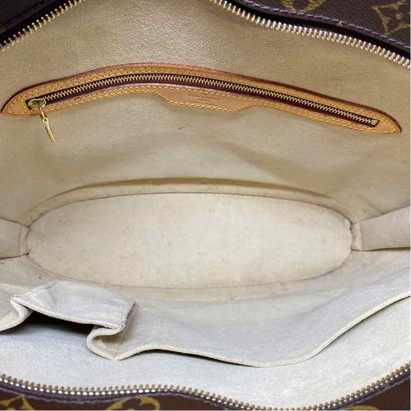 Pre-Owned Louis Vuitton Monogram Coated Canvas Designer Handbag