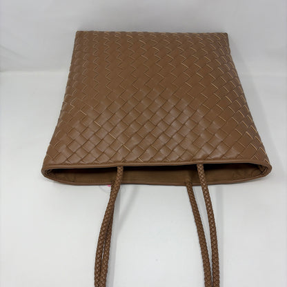 Pre-Owned Ann Taylor Brown Leather Handbag
