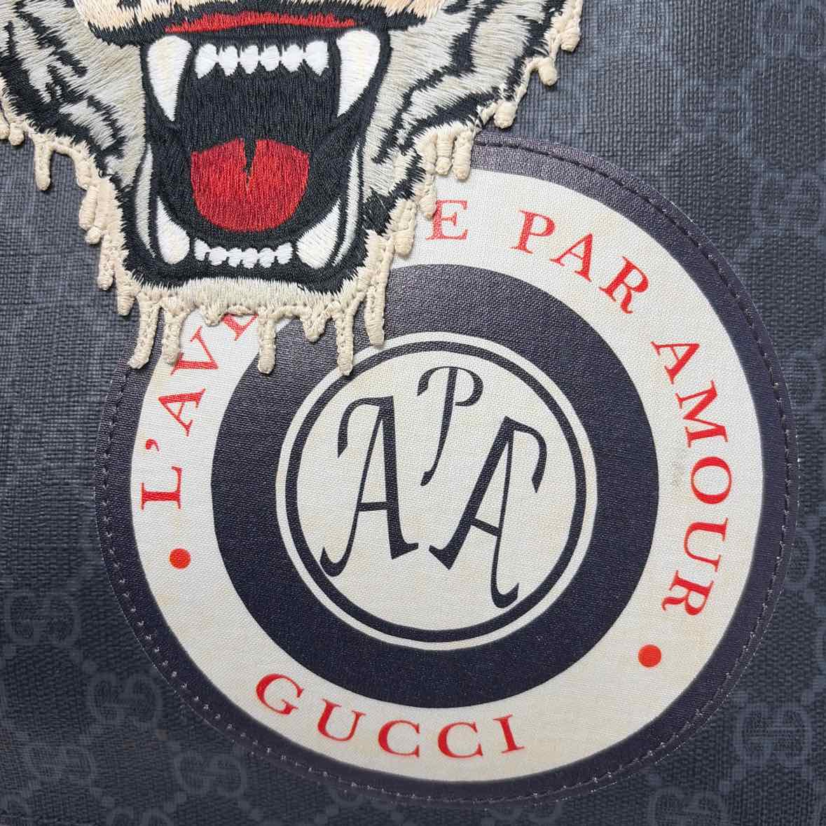 Pre-Owned Gucci Black Canvas Designer Handbag
