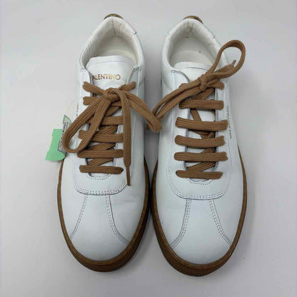 Pre-Owned Shoe Size 10 Valentino by Mario Valentino White Sneaker