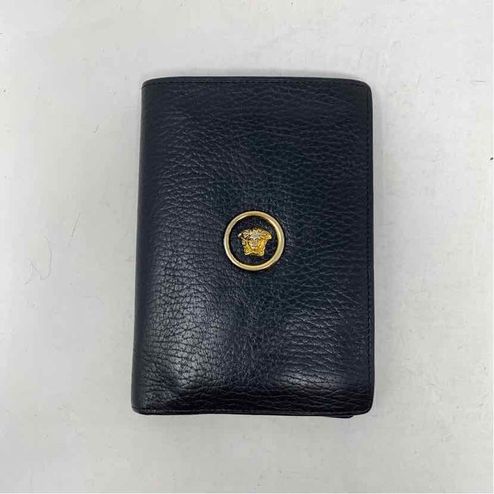 Pre-Owned Versace Black Leather Designer Wallet