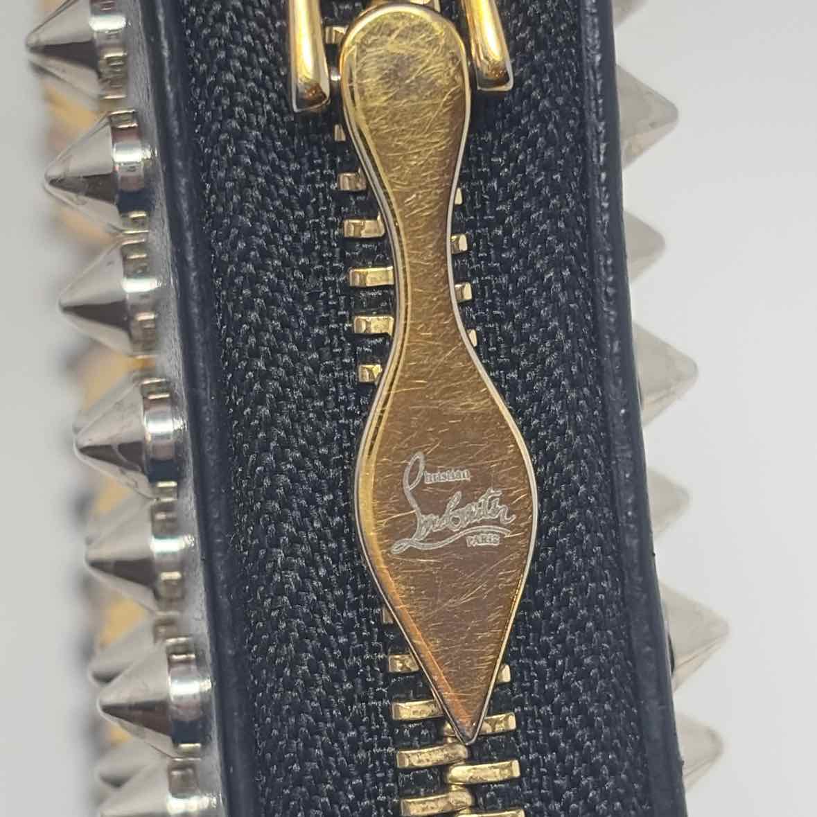 Pre-Owned Christian Louboutin Black Leather Designer Wallet