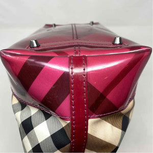 Pre-Owned Burberry Plaid Canvas Designer Handbag