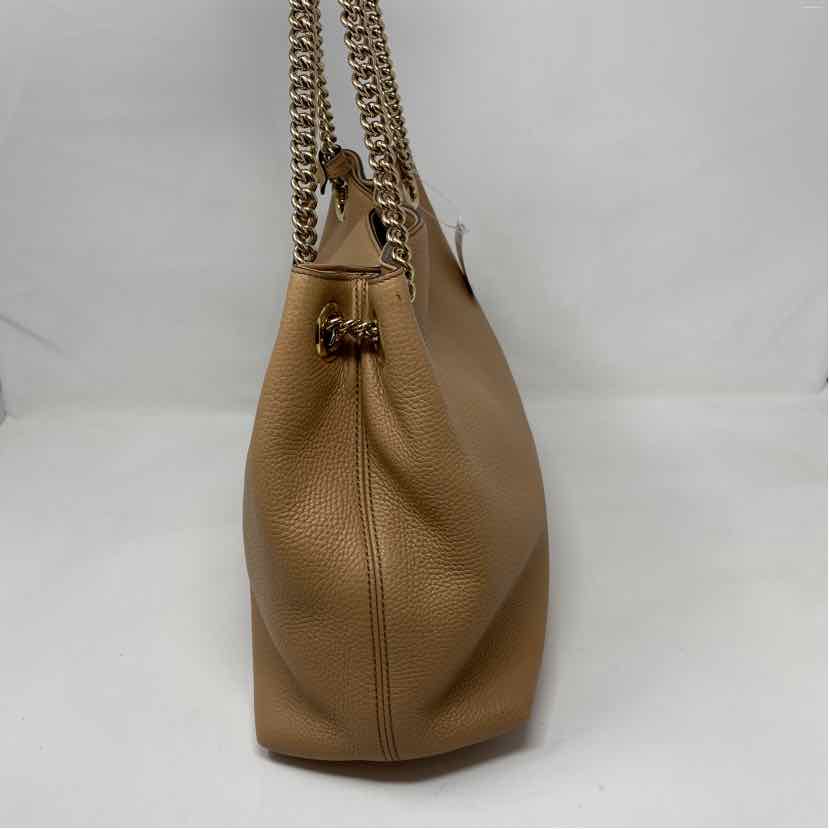 Pre-Owned Gucci Tan Leather Designer Handbag