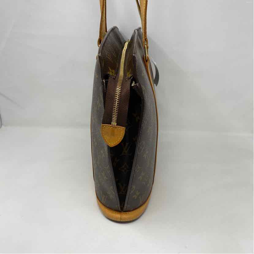 Pre-Owned Louis Vuitton Monogram Coated Canvas Designer Handbag