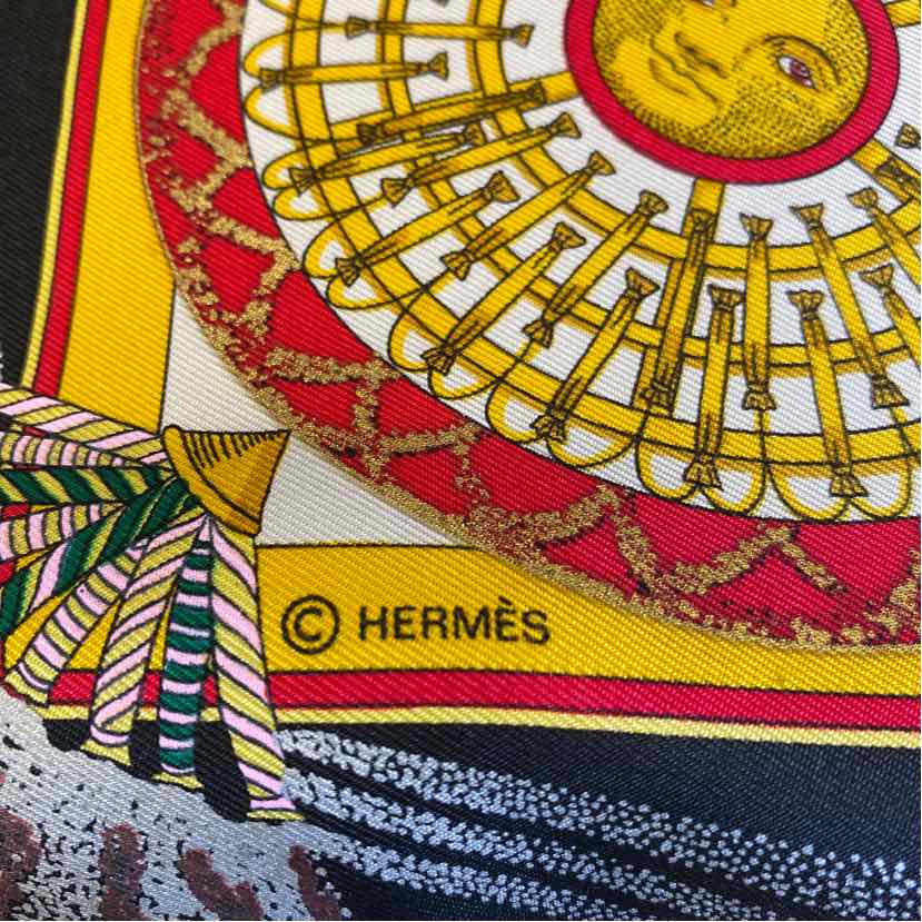 Pre-Owned Hermes Multi Silk Designer Scarf