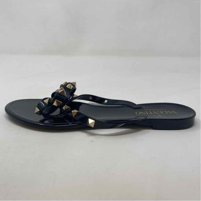 Pre-Owned Valentino Black Plastic Shoe Size 6.5 Designer Shoes