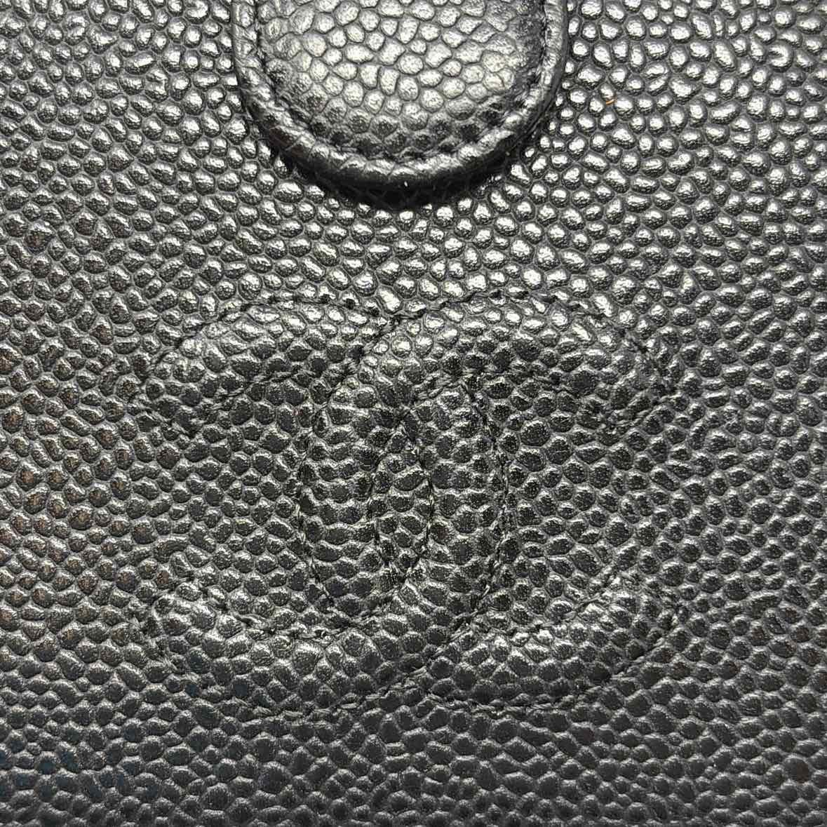 Pre-Owned Chanel Black Leather Designer Wallet